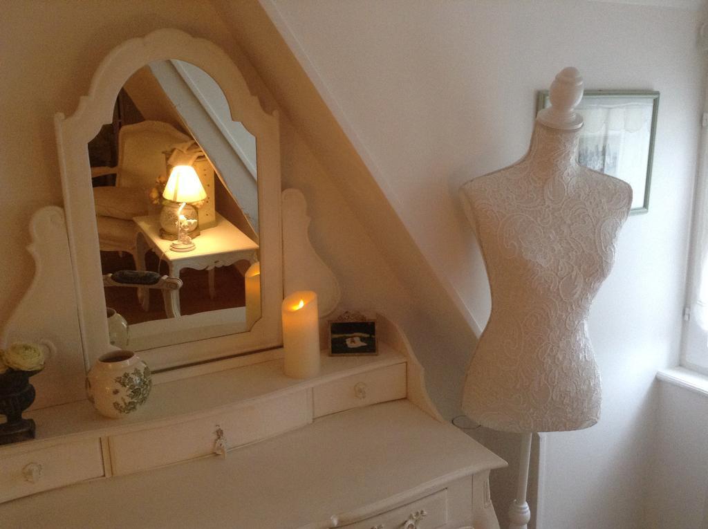 la maison du phare chambre d hôtes B&B -jacuzzi privé- shabby chic Honfleur Exterior foto
